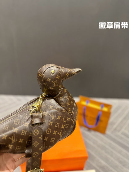 M59373 Louis Vuitton Nigo's Playful “LV” Duck Tote Journey