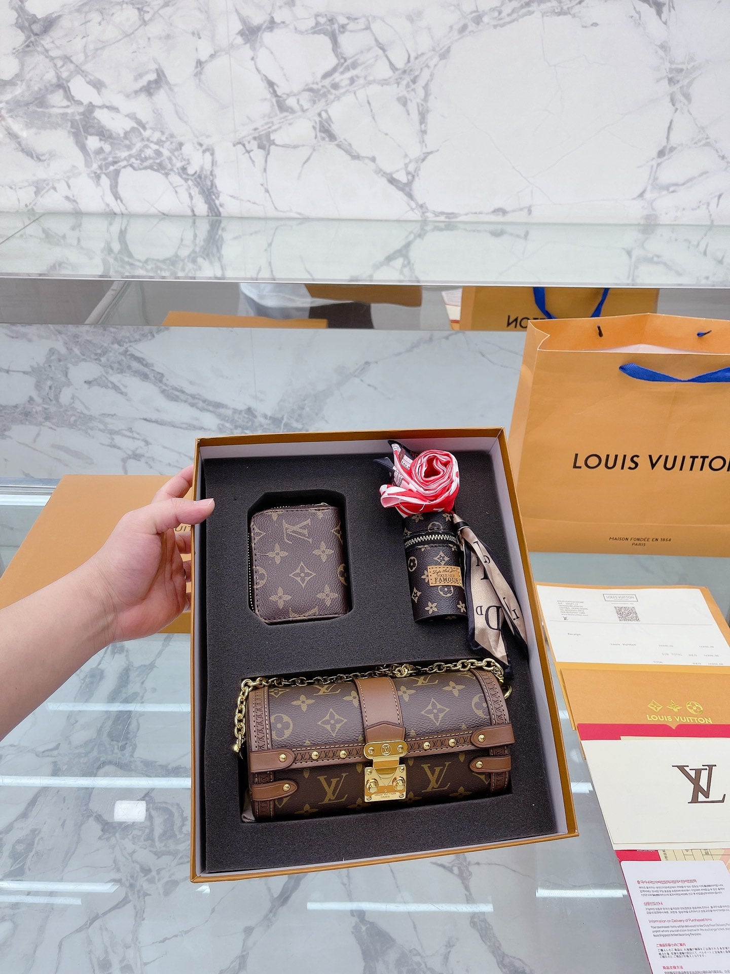 NEW Authentic Louis Vuitton ribbon - 76 x 0.25