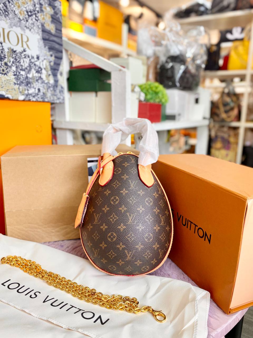 Louis Vuitton monogram eggbag
