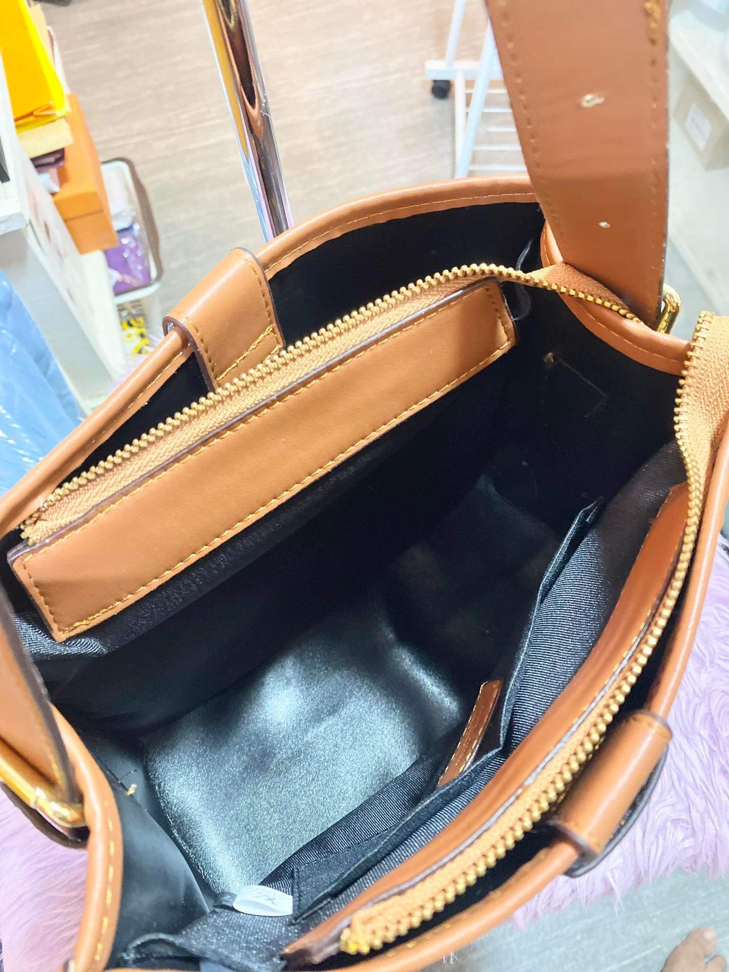BXU LV 094 Small OTG Mono Bag